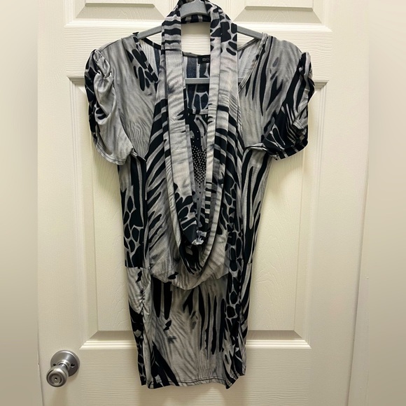 Animal Print Cheetah Shirt with Attached Neck Scarf and Sequin Heart - Picture 1 of 6